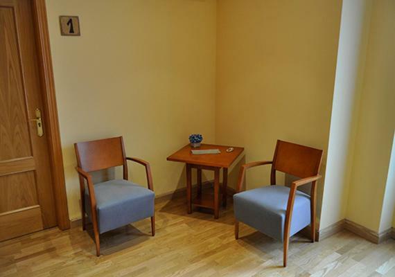 Hostal Puerta Del Valle La Cisterniga ภายนอก รูปภาพ