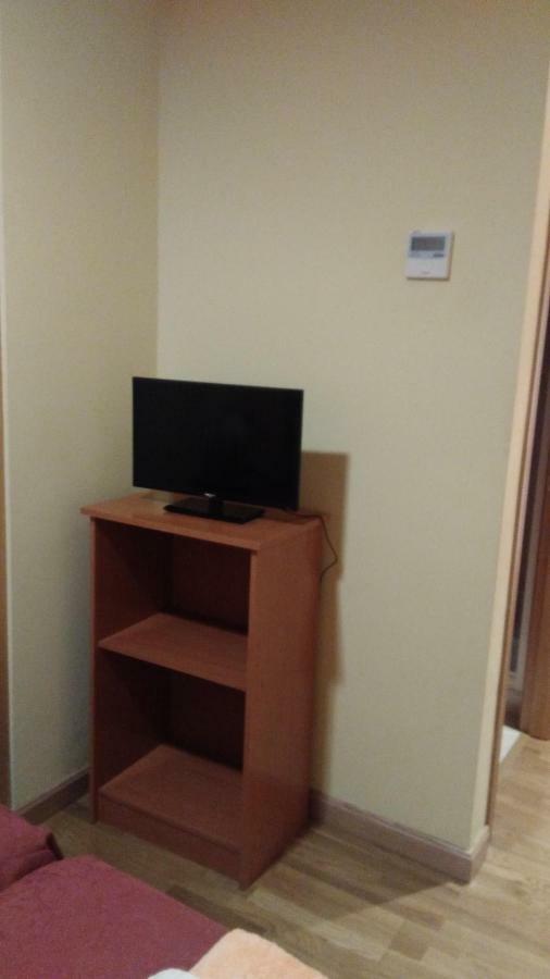 Hostal Puerta Del Valle La Cisterniga ภายนอก รูปภาพ
